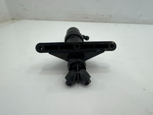 bontott BMW 5 E60 Jobb Fényszórómosó Fúvóka