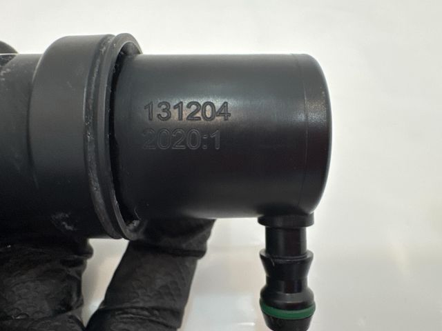 bontott BMW 5 E60 Jobb Fényszórómosó Fúvóka