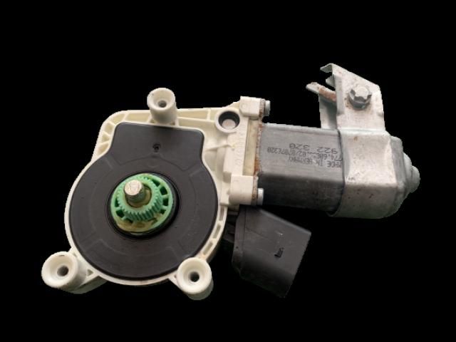 bontott BMW 5 E60 Jobb hátsó Ablakemelő Motor