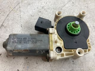 bontott BMW 5 E60 Jobb hátsó Ablakemelő Motor