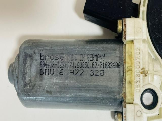 bontott BMW 5 E60 Jobb hátsó Ablakemelő Motor