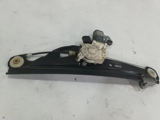 bontott BMW 5 E60 Jobb hátsó Ablakemelő Szerkezet (Elektromos)