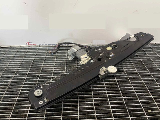 bontott BMW 5 E60 Jobb hátsó Ablakemelő Szerkezet (Elektromos)