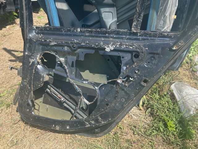 bontott BMW 5 E60 Jobb hátsó Ajtó (Üres lemez)