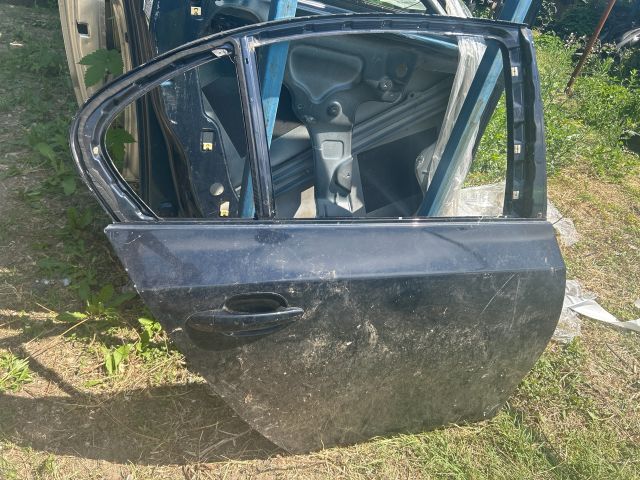 bontott BMW 5 E60 Jobb hátsó Ajtó (Üres lemez)