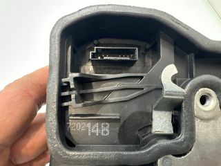 bontott BMW 5 E60 Jobb hátsó Ajtózár