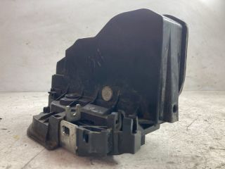 bontott BMW 5 E60 Jobb hátsó Ajtózár