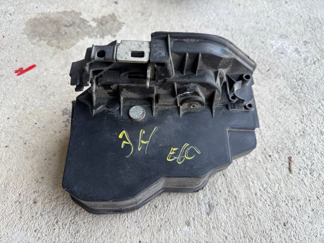 bontott BMW 5 E60 Jobb hátsó Ajtózár