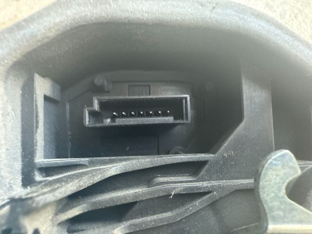 bontott BMW 5 E60 Jobb hátsó Ajtózár