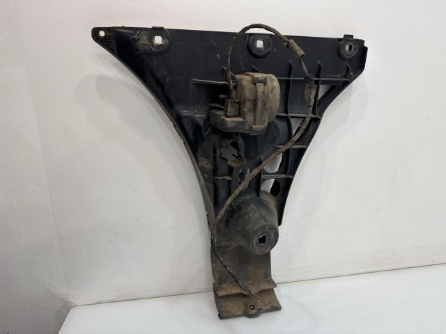 bontott BMW 5 E60 Jobb hátsó Oldal Lökhárító Tartó (Műanyag)