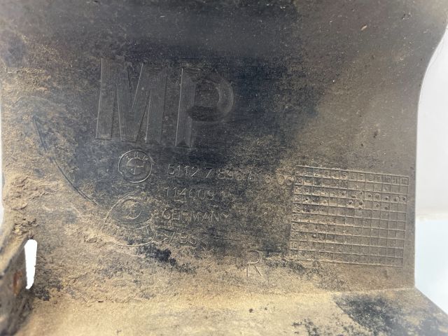 bontott BMW 5 E60 Jobb hátsó Oldal Lökhárító Tartó (Műanyag)