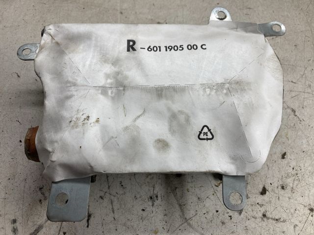 bontott BMW 5 E60 Jobb Oldallégzsák