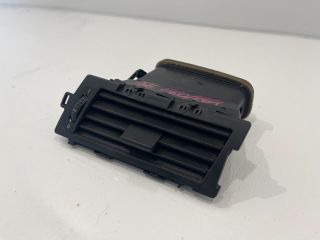 bontott BMW 5 E60 Jobb Szellőző