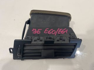 bontott BMW 5 E60 Jobb Szellőző