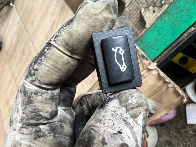 bontott BMW 5 E60 Kapcsoló (Magában)