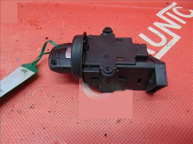 bontott BMW 5 E60 Kártyaolvasó