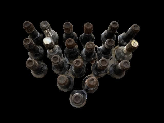 bontott BMW 5 E60 Kerék Csavar Szett