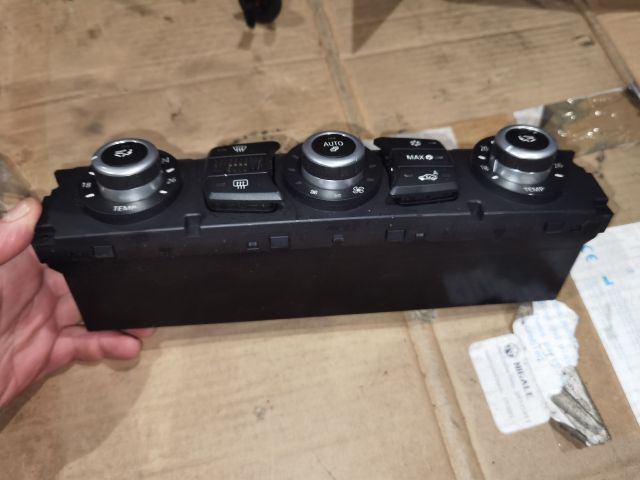 bontott BMW 5 E60 Klíma Kapcsoló