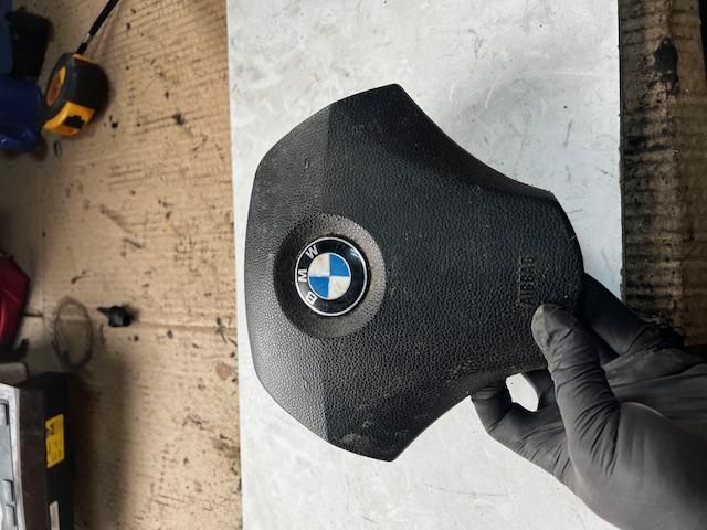 bontott BMW 5 E60 Kormánylégzsák