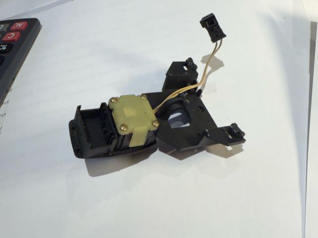 bontott BMW 5 E60 Kormányoszlop Állító Motor