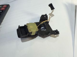 bontott BMW 5 E60 Kormányoszlop Állító Motor