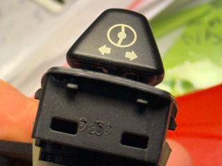 bontott BMW 5 E60 Kormányoszlop Állító Motor