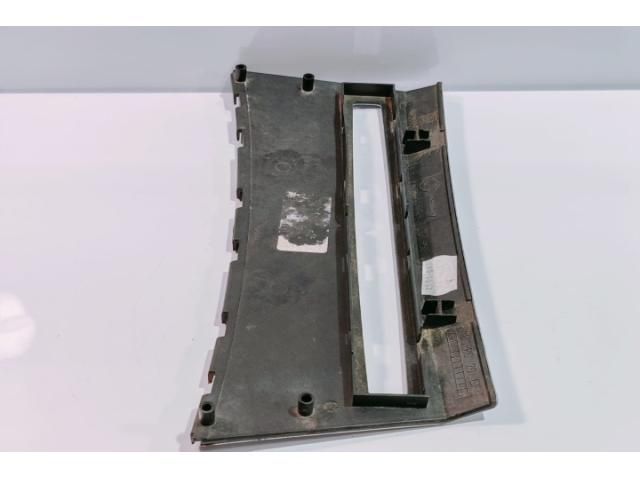 bontott BMW 5 E60 Középkonzol Keret