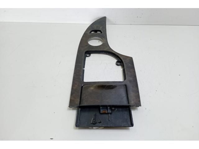 bontott BMW 5 E60 Középkonzol Keret