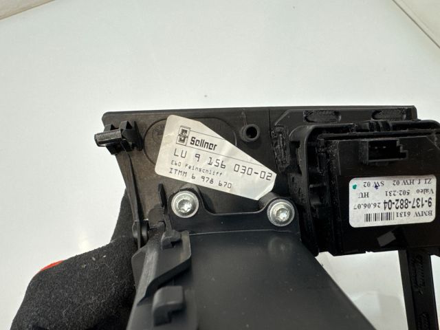 bontott BMW 5 E60 Középkonzol Keret