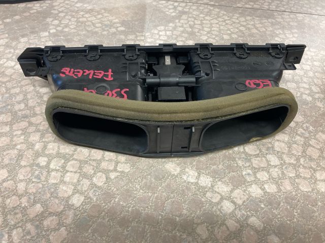 bontott BMW 5 E60 Középső Szellőző