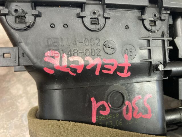 bontott BMW 5 E60 Középső Szellőző