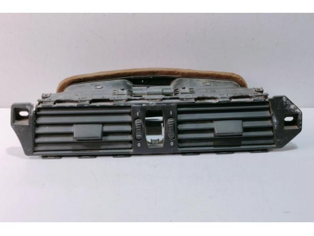 bontott BMW 5 E60 Középső Szellőző