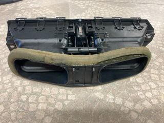 bontott BMW 5 E60 Középső Szellőző