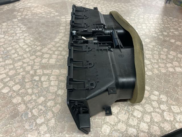 bontott BMW 5 E60 Középső Szellőző