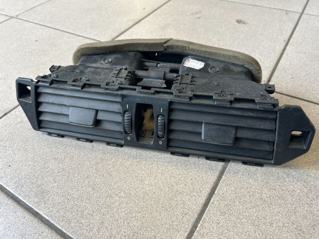 bontott BMW 5 E60 Középső Szellőző