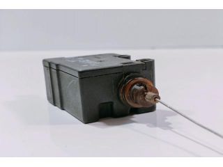 bontott BMW 5 E60 Központizár Motor Tankajtó