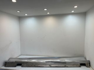 bontott BMW 5 E60 Küszöb Burkolat