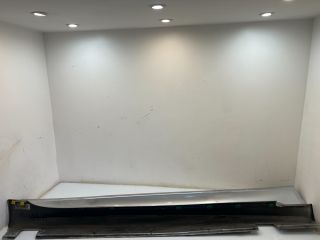 bontott BMW 5 E60 Küszöb Burkolat