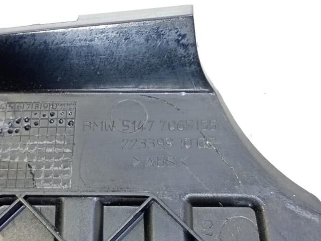 bontott BMW 5 E60 Lábtámasz Burkolat