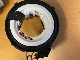 bontott BMW 5 E60 Légzsák Átvezető Szalagkábel