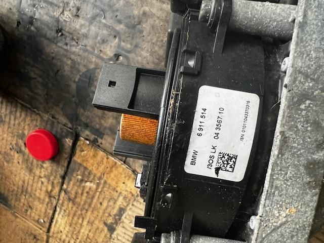 bontott BMW 5 E60 Légzsák Átvezető Szalagkábel