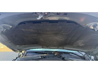 bontott BMW 5 E60 Motorháztető Szigetelés