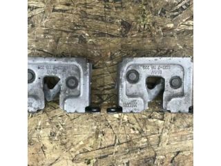 bontott BMW 5 E60 Motorháztető Zárszerkezet