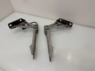 bontott BMW 5 E60 Motorháztető Zsanér Pár