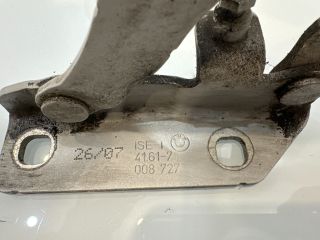 bontott BMW 5 E60 Motorháztető Zsanér Pár