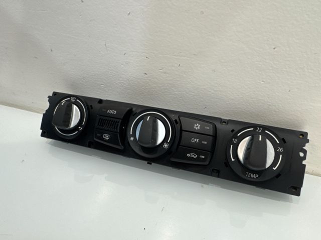 bontott BMW 5 E60 Navigációs Fejegység