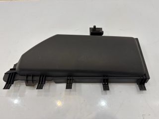 bontott BMW 5 E60 Pollenszűrő Fedél