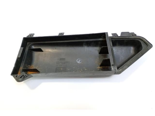 bontott BMW 5 E60 Pollenszűrő Fedél