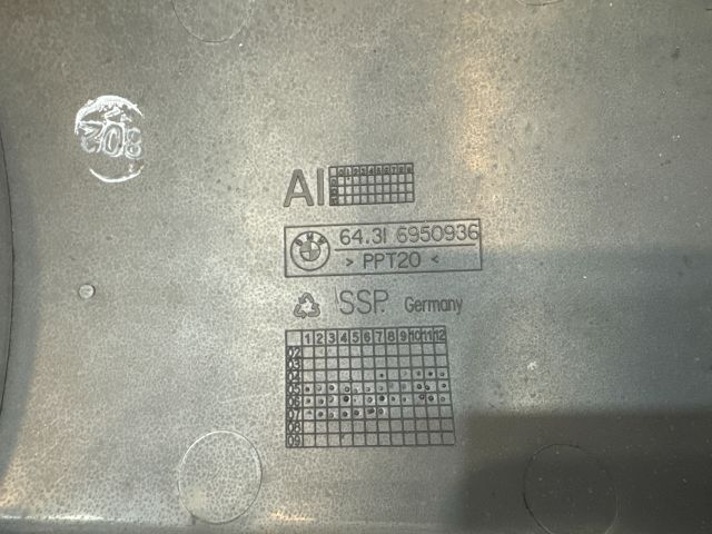 bontott BMW 5 E60 Pollenszűrő Fedél