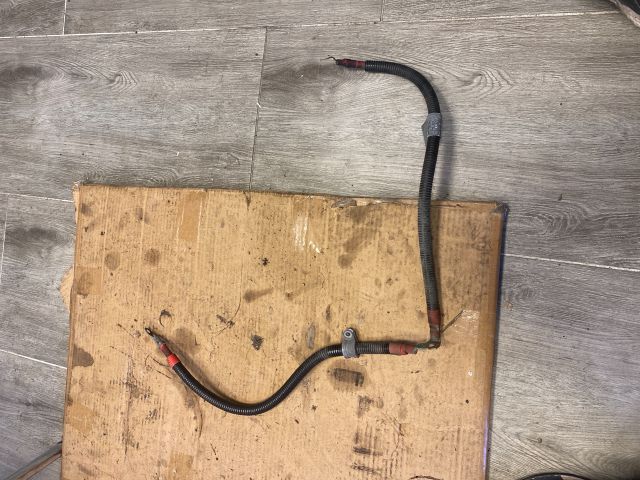 bontott BMW 5 E60 Pozitív Kábel